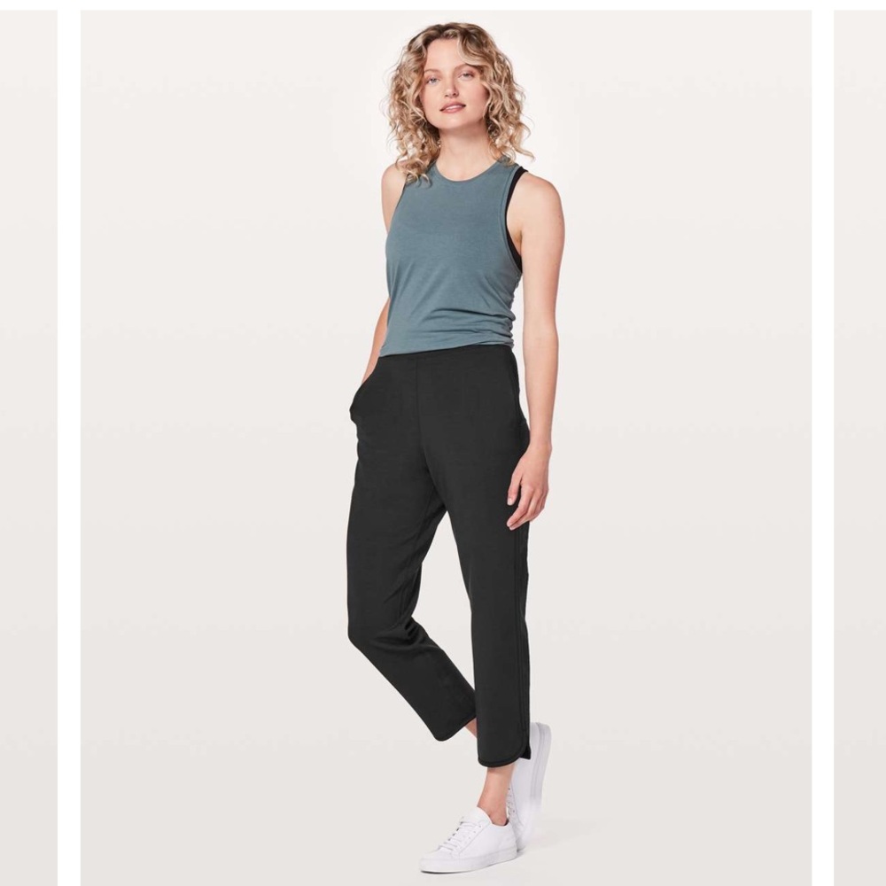 Lululemon Size 2 Black Every Moment Pant